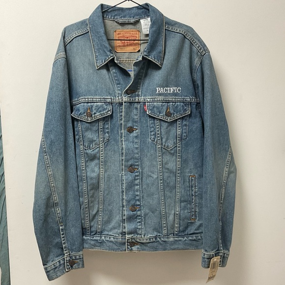 Levi Strauss & Co. Embroidered Puerto Rican Flag/Pacific Trucker Jean Jacket! - Picture 10 of 15